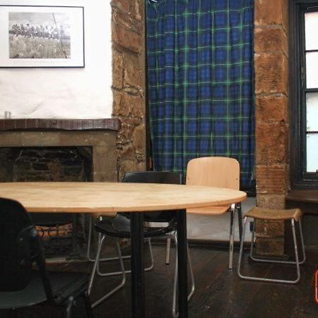 Brodies Hostels Edinburgh Exterior photo